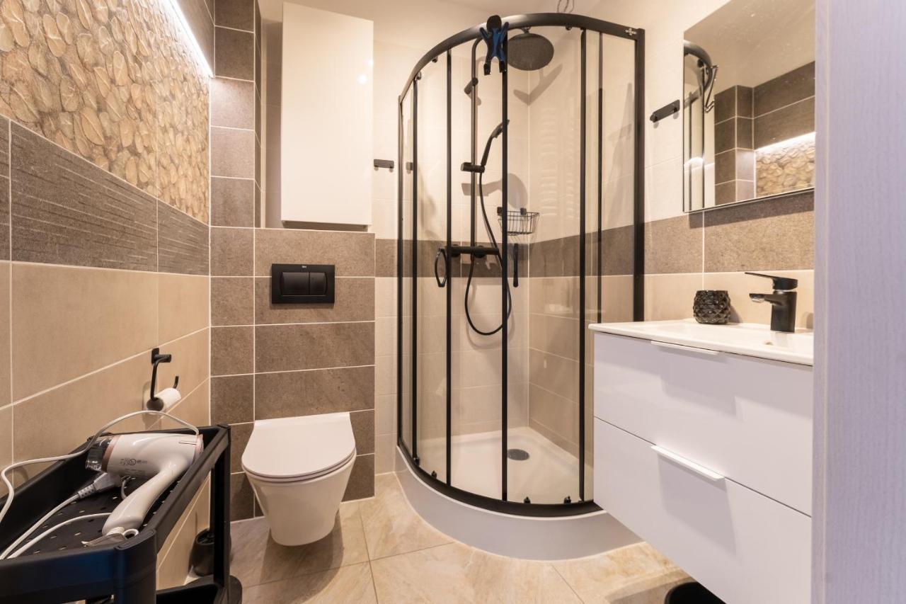 Apartament Strefa Centrum - Z Prywatnym Parkingiem - Space Apart Карпач Екстериор снимка
